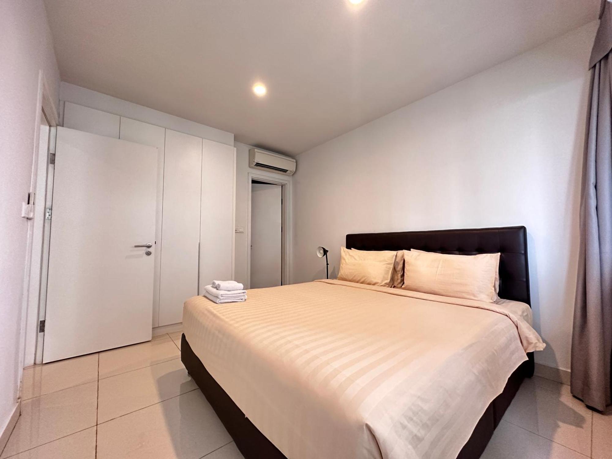 The Bridge Club Hotel Пном Пен Екстериор снимка