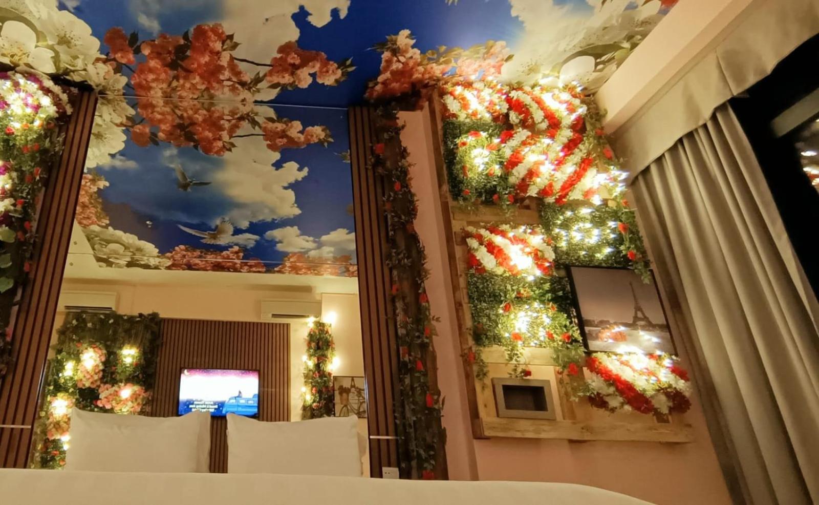 The Bridge Club Hotel Пном Пен Екстериор снимка