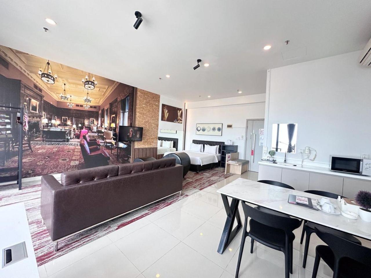 The Bridge Club Hotel Пном Пен Екстериор снимка